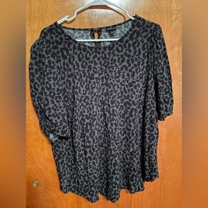 Torrid size 1 animal print blouse